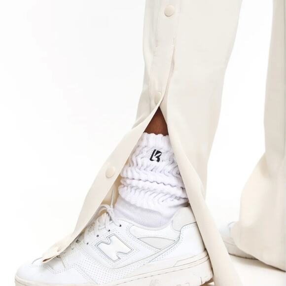 BuffBunny Cream Snap Side Pant | Size M | Athleisure - Picture 4 of 8